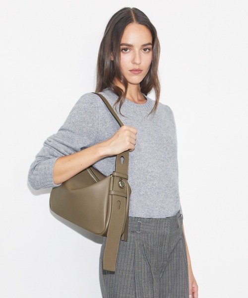 TORY BURCH（トリーバーチ）の「ロミー ショルダーバッグ（ショルダーバッグ・レディース・ブラック/モカ・ONE SIZE）」の2枚目の写真