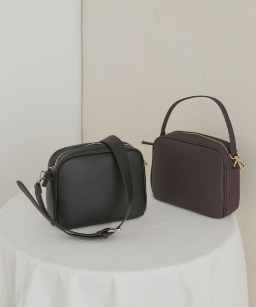 URBAN RESEARCH DOORS(アーバンリサーチドアーズ)の「2WAYスクエアショルダーバッグ(ショルダーバッグ・レディース・レッド系その他/ブラック・ONE)」の8枚目の写真