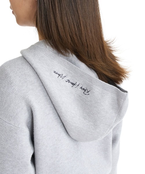 ROXY(ロキシー)の「HEART WAVE KNIT HOO /ロキシーロゴワンポイントジップアップニットフーディー・パーカー (SET UP・セットアップ対応可能・空港コーデ)(ニット/セーター・レディース・チャコールグレー/ブラウン/グレー・MEDIUM/LARGE)」の10枚目の写真