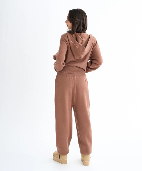 ROXY(ロキシー)の「HEART WAVE KNIT HOO /ロキシーロゴワンポイントジップアップニットフーディー・パーカー (SET UP・セットアップ対応可能・空港コーデ)(ニット/セーター・レディース・チャコールグレー/ブラウン/グレー・MEDIUM/LARGE)」の17枚目の写真