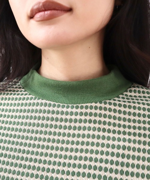 CECIL McBEE（セシルマクビー）の「ハニカム柄ジャガードリブ配色トップス（Tシャツ/カットソー・レディース・グリーン/ブラック/ブルー・MEDIUM/LARGE）」の4枚目の写真