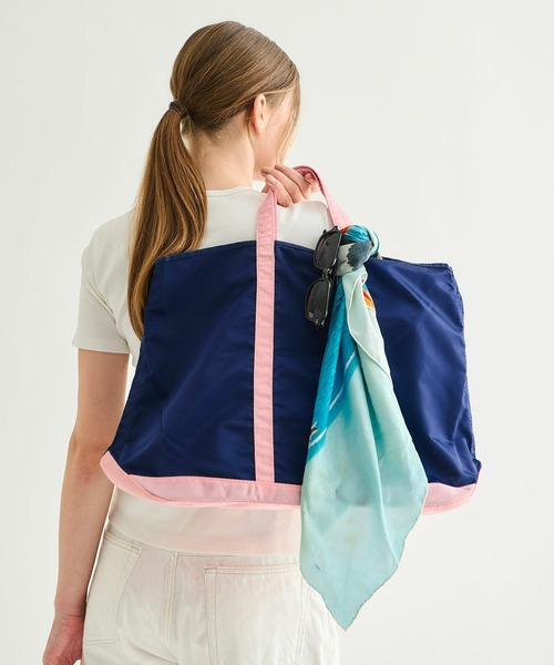 ESTNATION(エストネーション)の「J.B.ATTIRE / ナイロン キャンバス トートバッグ《ESTNATION EXCLUSIVE》(トートバッグ・レディース・オフホワイト/ネイビー・FREE)」の13枚目の写真