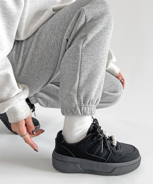 Shoes in Closet(シューズインクローゼット)の「厚底 パールチャーム付 ダブルシューレース コート スニーカー 5434(スニーカー・レディース・ブラック系その他6/イエロー系その他6・M/S/LL/L)」の6枚目の写真