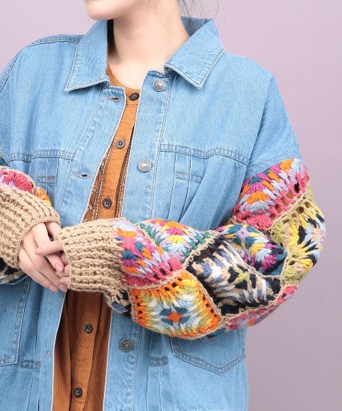 チチカカ(チチカカ)の「Rico ハンドクロシェスリーブデニムジャケット(デニムジャケット・レディース・ブルー/ブラック・FREE)」の4枚目の写真