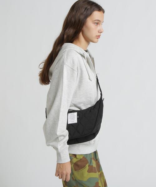 AVIREX(アヴィレックス)の「《WEB限定》MINI BONDING SHOULDER BAG/ミニボンディングショルダーバッグ(ショルダーバッグ・レディース・ブラック・F)」の18枚目の写真