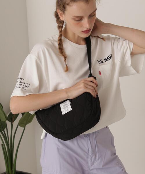 AVIREX(アヴィレックス)の「《WEB限定》MINI BONDING SHOULDER BAG/ミニボンディングショルダーバッグ(ショルダーバッグ・レディース・ブラック・F)」の13枚目の写真