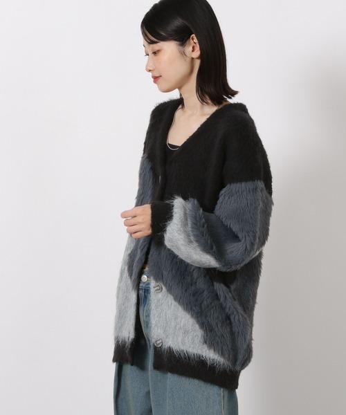 LAKOLE（ラコレ）の「インターシャ配色カーディガン / 583726（カーディガン/ボレロ・レディース・チャコール/モカ/イエロー/オレンジ/ブルー/ライトグリーン・FREE）」の8枚目の写真