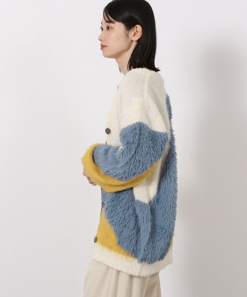 LAKOLE（ラコレ）の「インターシャ配色カーディガン / 583726（カーディガン/ボレロ・レディース・チャコール/モカ/イエロー/オレンジ/ブルー/ライトグリーン・FREE）」の14枚目の写真