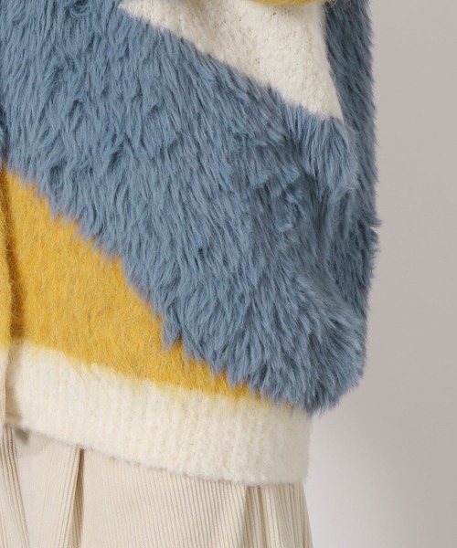 LAKOLE（ラコレ）の「インターシャ配色カーディガン / 583726（カーディガン/ボレロ・レディース・チャコール/モカ/イエロー/オレンジ/ブルー/ライトグリーン・FREE）」の21枚目の写真