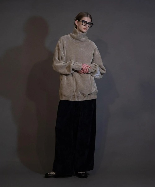 my beautiful landlet(マイビューティフルランドレット)の「【my beautiful landlet】 CHENILLE KNIT HIGH NECK PULLOVER(その他トップス・メンズ・ベージュ/ネイビー/イエロー/グリーン/ブラック・1/0)」の8枚目の写真