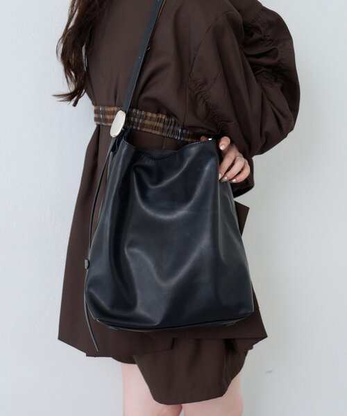 Kastane（カスタネ）の「*【2WAY/A4サイズ】モチーフワンハンドルBAG 