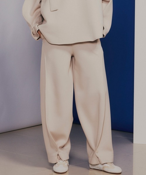 ダンボールカーブパンツ（その他パンツ）｜Sov.（ソブ）のファッション