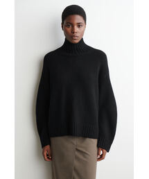 コス COS カシミヤ100％ 厚手 ハイネック ニット プルオーバー XS COS｜コス（レディース）のニット/セーター（ロング丈）通販 - ZOZOTOWN