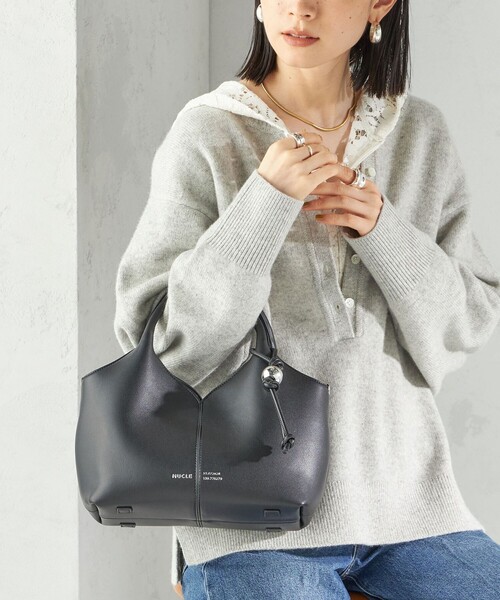 SHIPS（シップス）の「NUCLE:FIORE 2（ショルダーバッグ・レディース・ブラック/アイボリー・ONE SIZE）」の16枚目の写真