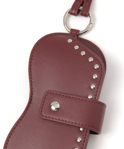 LAKOLE（ラコレ）の「スタッズサングラスケース(WOMEN) / 599476（サングラス・レディース・ブラック・FREE）」の4枚目の写真