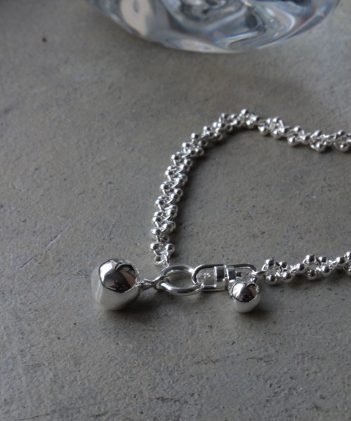 Soierie（ソワリー）の「ポム チェーン ネックレス / Pome chain necklace（ネックレス・レディース・シルバー/シルバー×ゴールド・FREE）」の4枚目の写真