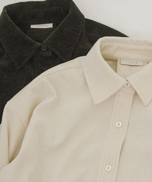 LAATO(ラート)の「wrinkle velor shirts(シャツ/ブラウス・レディース・オフホワイト/ダークグレー・FREE)」の4枚目の写真