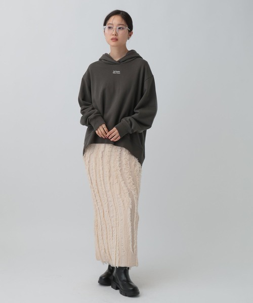 LEPSIM（レプシィム）の「チビロゴ刺繍パーカー　601682（パーカー・レディース・オフホワイト/ダークオレンジ/チャコールグレー・FREE）」の20枚目の写真