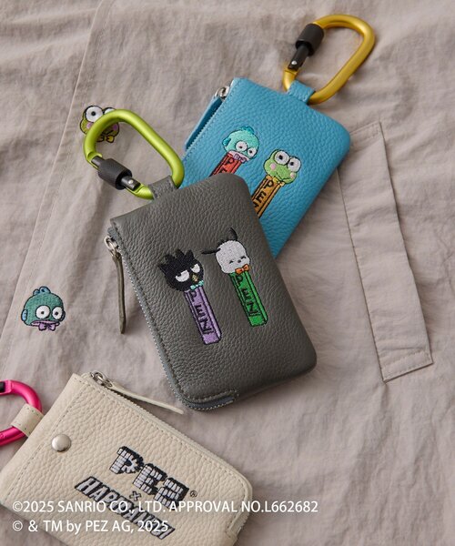 ear PAPILLONNER(イアパピヨネ)の「【はぴだんぶい×PEZ(ペッツ) ×ear】本革/カラビナ付きパス&キーケース(キーケース/キーアクセサリー・レディース・グレー/アイボリー/ブルー系その他・FREE)」の5枚目の写真