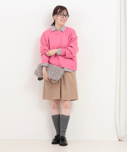 fredy couleur（フレディクルール）の「ヤクライククルーネックショート丈プルオーバーニット（ニット/セーター・レディース・チャコールグレー/ライトグレー/ブルー/ピンク/ネイビー・38）」の6枚目の写真