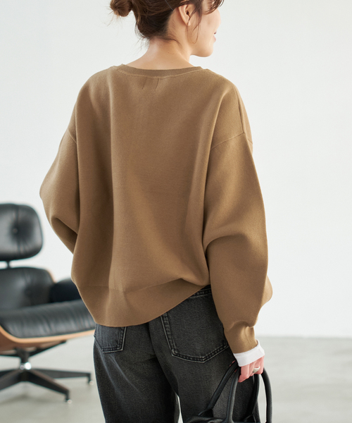 Spick & Span(スピックアンドスパン)の「《WEB限定 / 追加2》メタルボタンヘンリーネックニット(ニット/セーター・レディース・ブラック/グレー/キャメル・FREE)」の16枚目の写真