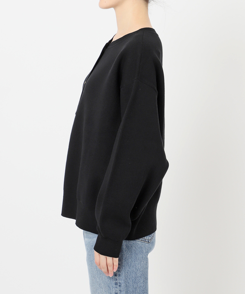 Spick & Span(スピックアンドスパン)の「《WEB限定 / 追加2》メタルボタンヘンリーネックニット(ニット/セーター・レディース・ブラック/グレー/キャメル・FREE)」の21枚目の写真