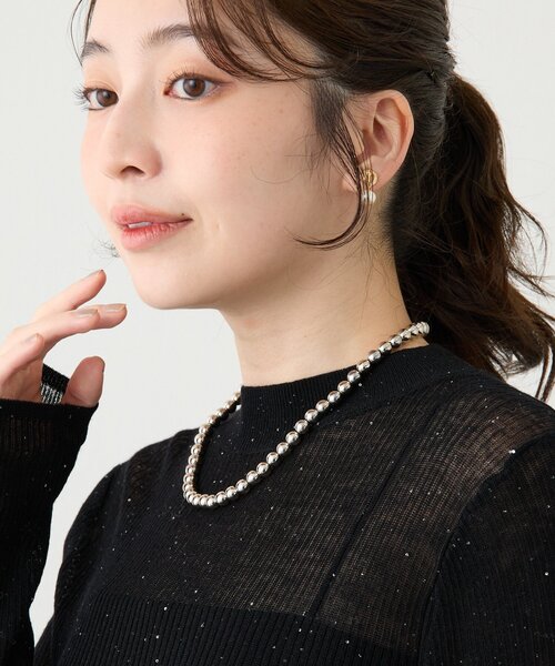 La boutique BonBon（ラブティックボンボン）の「メタルボールショートネックレス（ネックレス・レディース・ゴールド/シルバー・FREE）」の2枚目の写真