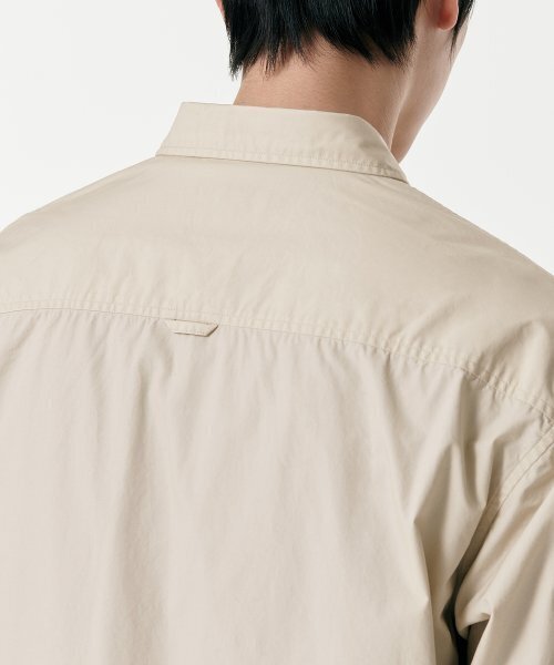 MUSINSA STANDARD（ムシンサスタンダード）の「リラックスドウォッシュドポプリンシャツ[ライトベージュ]（シャツ/ブラウス・メンズ・その他・SMALL/MEDIUM/LARGE/X-LARGE/XX-LARGE）」の5枚目の写真