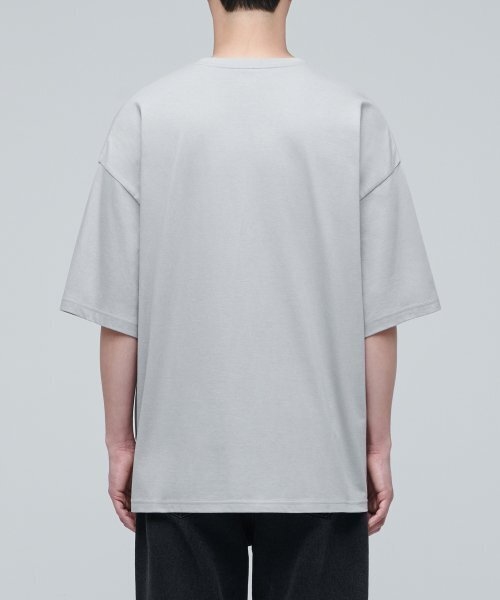 MUSINSA STANDARD（ムシンサスタンダード）の「エクストラオーバーサイズクルーネックTシャツ[ライトグレー]（Tシャツ/カットソー・メンズ・その他・SMALL）」の3枚目の写真