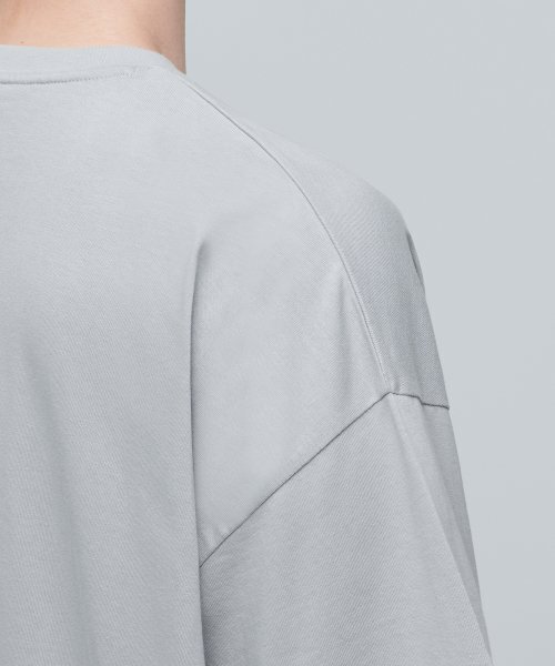 MUSINSA STANDARD（ムシンサスタンダード）の「エクストラオーバーサイズクルーネックTシャツ[ライトグレー]（Tシャツ/カットソー・メンズ・その他・SMALL）」の6枚目の写真