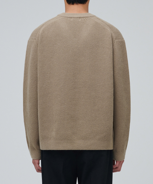 MUSINSA STANDARD（ムシンサスタンダード）の「ラムウールリブVネックニット[ベージュ]（ニット/セーター・メンズ・その他・SMALL/MEDIUM/LARGE/X-LARGE/XX-LARGE）」の2枚目の写真