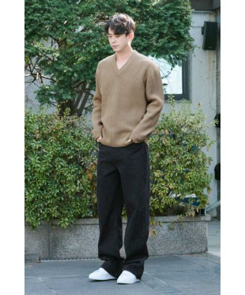 MUSINSA STANDARD（ムシンサスタンダード）の「ラムウールリブVネックニット[ベージュ]（ニット/セーター・メンズ・その他・SMALL/MEDIUM/LARGE/X-LARGE/XX-LARGE）」の10枚目の写真