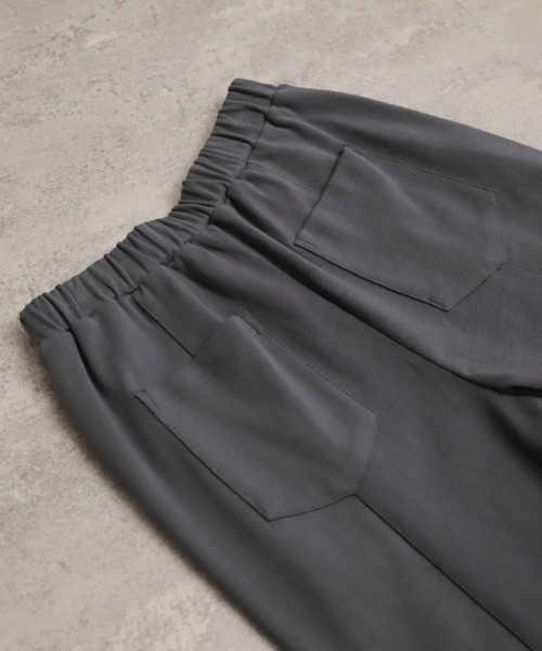 NOMBRE IMPAIR(ノンブルアンペール)の「フライス天竺コンビ カットパンツ(その他パンツ・レディース・チャコールグレー/キナリ・FREE)」の7枚目の写真