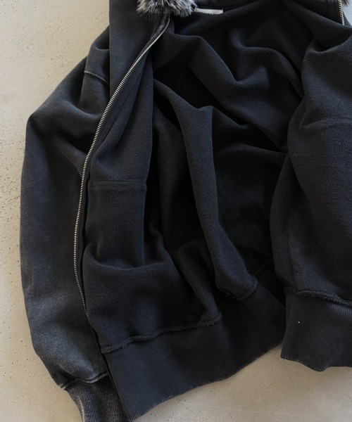 ONCILY（オンシェリー）の「HEART PATCH FAUX-FUR ZIP HOODIE / ハートパッチフェイクファージップフーディ（パーカー・メンズ・ブラック/ブラウン・SMALL/MEDIUM/LARGE）」の16枚目の写真