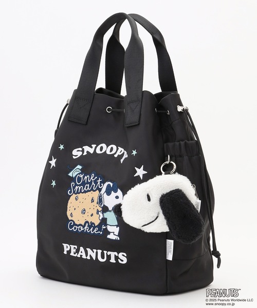 Y'SACCS(イザック)の「SNOOPYデザイン 2way巾着トート(クッキー)(トートバッグ・レディース・グレー/ブラック/カーキ・FREE)」の5枚目の写真