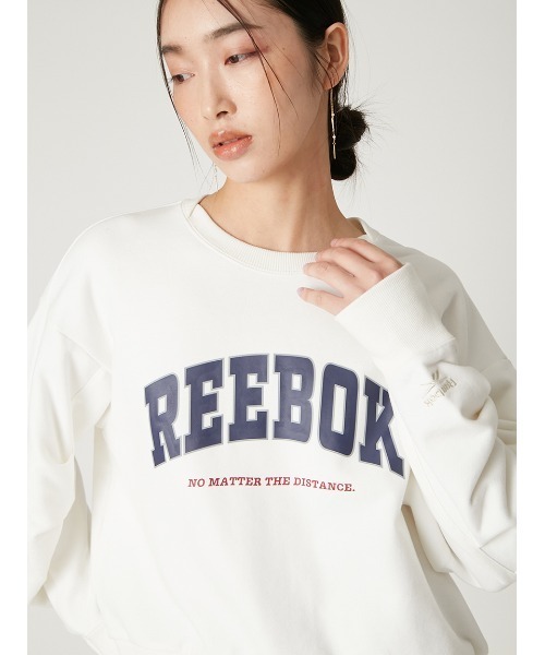 FRAY I.D（フレイアイディー）の「【Reebok× FRAY I.D】ボリュームスリーブスウェットプルオーバー（スウェット・レディース・ブルー/ホワイト/ピンク・F）」の21枚目の写真