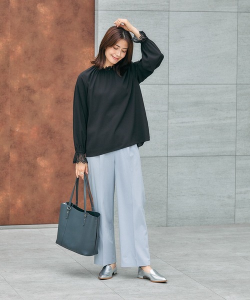 GLOBAL WORK（グローバルワーク）の「キレイつづくレーススタンドブラウス/580993（シャツ/ブラウス・レディース・ライトグレー/オフホワイト/ブラック・SMALL/MEDIUM/LARGE/X-LARGE）」の12枚目の写真