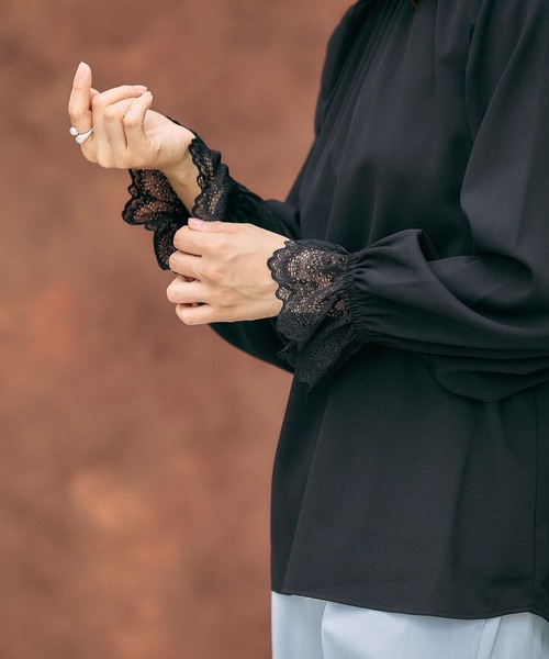 GLOBAL WORK（グローバルワーク）の「キレイつづくレーススタンドブラウス/580993（シャツ/ブラウス・レディース・ライトグレー/オフホワイト/ブラック・SMALL/MEDIUM/LARGE/X-LARGE）」の18枚目の写真