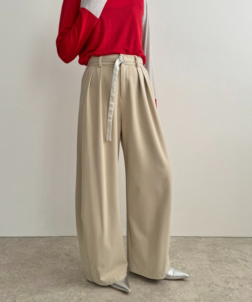 LHELBIE(レルビエ)の「カービーパンツ(その他パンツ・レディース・アイボリー/ブラック/グレイッシュベージュ・M)」の21枚目の写真
