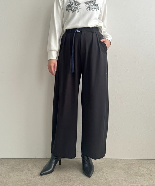LHELBIE(レルビエ)の「カービーパンツ(その他パンツ・レディース・アイボリー/ブラック/グレイッシュベージュ・M)」の18枚目の写真