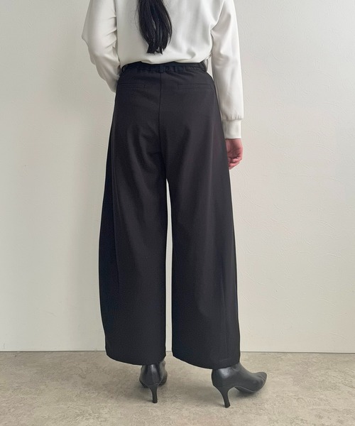 LHELBIE(レルビエ)の「カービーパンツ(その他パンツ・レディース・アイボリー/ブラック/グレイッシュベージュ・M)」の20枚目の写真