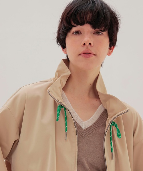 DRESSLAVE(ドレスレイブ)の「memory double satin blouson(メモリーダブルサテンブルゾン)(ブルゾン・レディース・ホワイト/ベージュ・38)」の5枚目の写真