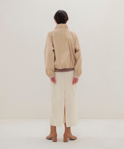 DRESSLAVE(ドレスレイブ)の「memory double satin blouson(メモリーダブルサテンブルゾン)(ブルゾン・レディース・ホワイト/ベージュ・38)」の11枚目の写真