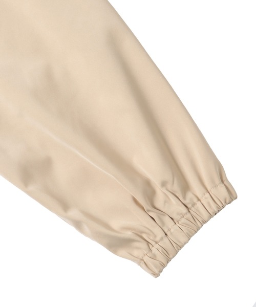 DRESSLAVE(ドレスレイブ)の「memory double satin blouson(メモリーダブルサテンブルゾン)(ブルゾン・レディース・ホワイト/ベージュ・38)」の20枚目の写真