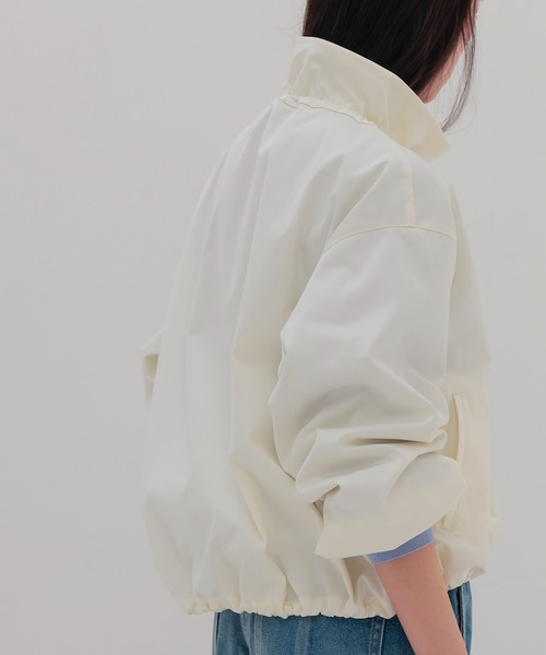 DRESSLAVE(ドレスレイブ)の「memory double satin blouson(メモリーダブルサテンブルゾン)(ブルゾン・レディース・ホワイト/ベージュ・38)」の15枚目の写真