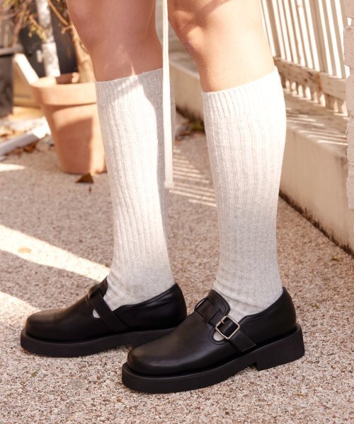 CESTI(セスティ)の「ベーグルラウンドTストラップローファー (ブラック)(ローファー・レディース・ブラック・22.5cm/23cm/23.5cm/24cm/24.5cm/25cm)」の1枚目の写真