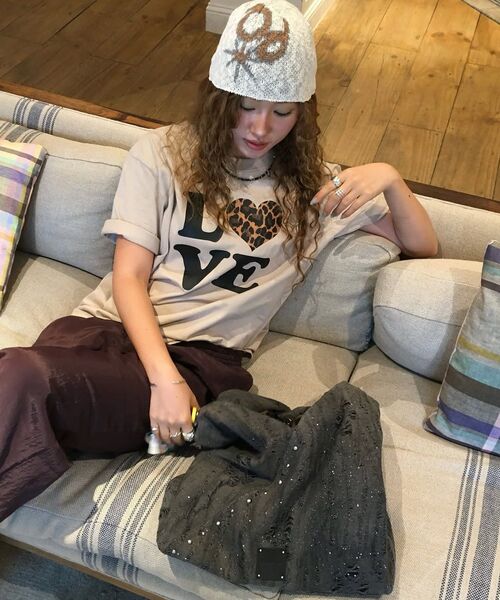 KATRINA K（カトリーナケイ）の「ラブピンクレオパード半袖Tシャツ-3カラー（Tシャツ/カットソー・レディース・ブルー/ライトイエロー/チャコール・MEDIUM/LARGE）」の8枚目の写真