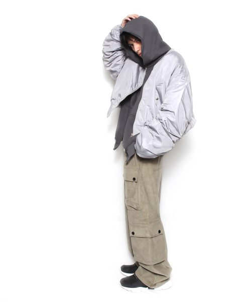 ROCKPSYCHO(ロックサイコ)の「コーデュロイビッグカーゴパンツ(その他パンツ・メンズ・ベージュ・MEDIUM/LARGE)」の4枚目の写真