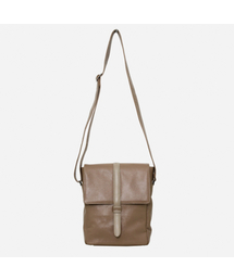 MATT（マット）の「Classic Shrunken Cowhide Crossbody Messenger Bag in Gray B41381（メッセンジャーバッグ）」
