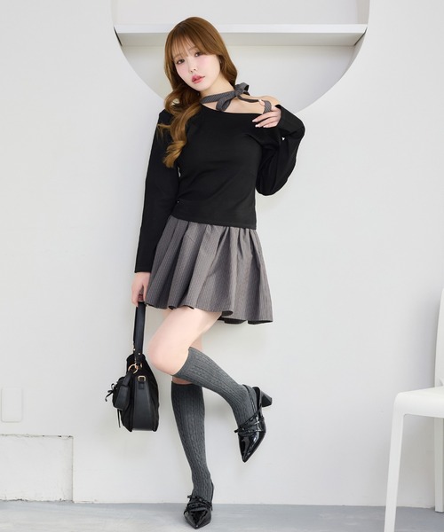one after another NICE CLAUP(ワンアフターアナザーナイスクラップ)の「ネックリボンカットソー(Tシャツ/カットソー・レディース・アイボリー/ブラック/サックスブルー/ネイビー・FREE)」の21枚目の写真